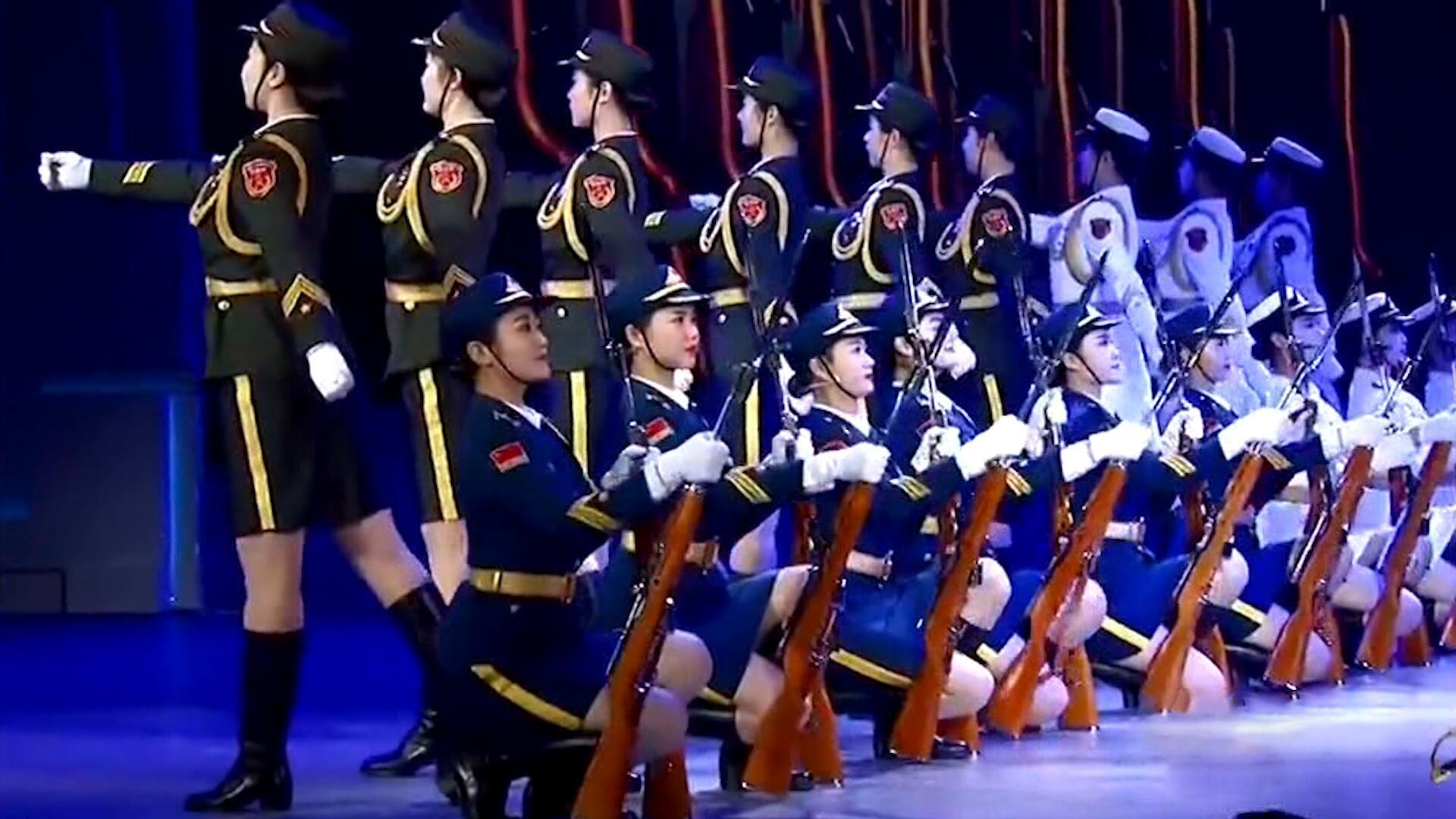 三軍女兵隊跳舞，展現力量與柔美的完美結合，三軍女兵隊舞蹈，力量與柔美的完美交融