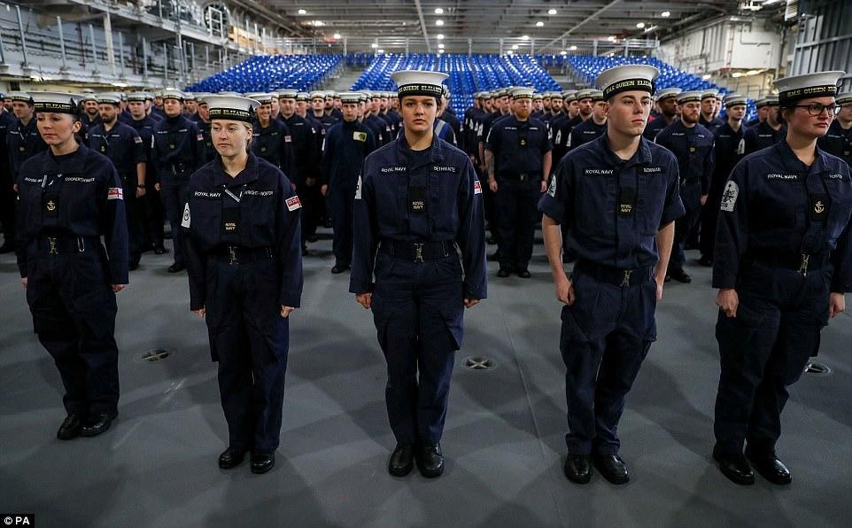 伊麗莎白女王號航母圖片，展現英國海軍力量的驕傲，伊麗莎白女王號航母展示英國海軍力量的風采