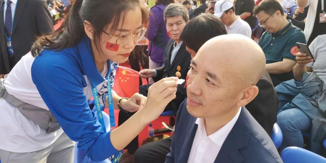 國慶閱兵視頻2019，回顧盛況，完整視頻再現(xiàn)輝煌，2019國慶閱兵回顧，盛況再現(xiàn)，輝煌視頻展現(xiàn)