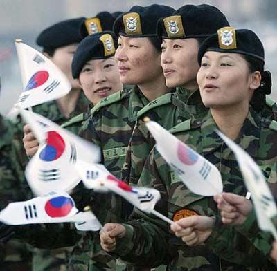 韓國閱兵女兵驚艷全場，風采展現與背后故事，韓國閱兵女兵風采驚艷，背后的故事與榮耀展現