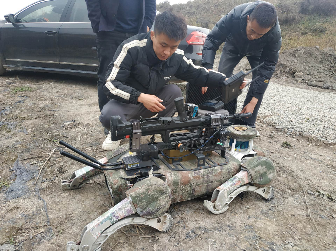 軍用重型防彈盾牌，保護戰士的生命線，軍用重型防彈盾牌，戰士的生命守護者