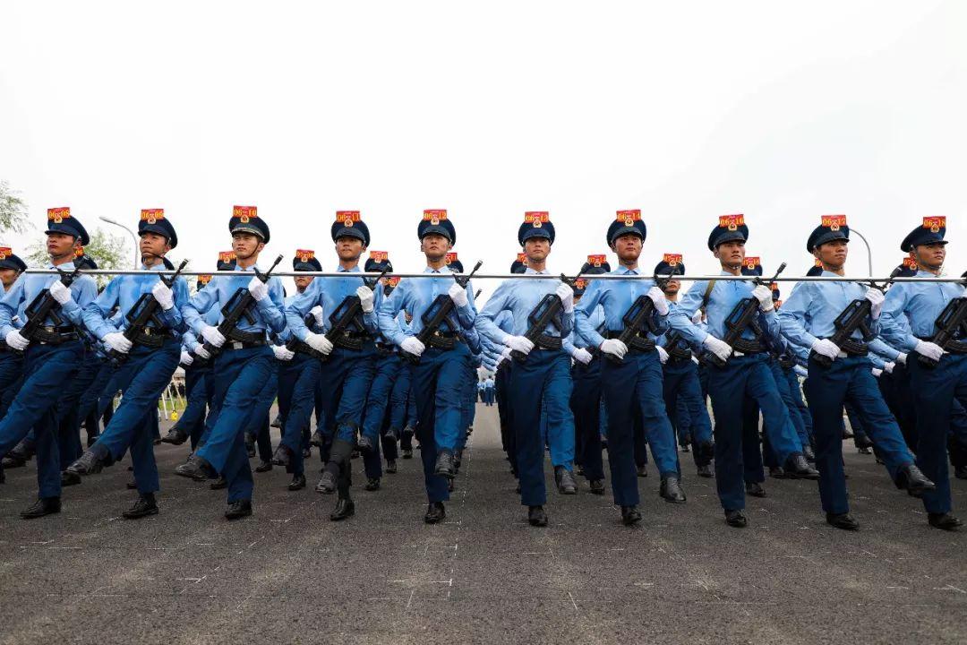 閱兵盛典，2019年的震撼與感動——我的觀后感，閱兵盛典的震撼與感動，我的觀后感回顧與展望（2019年）