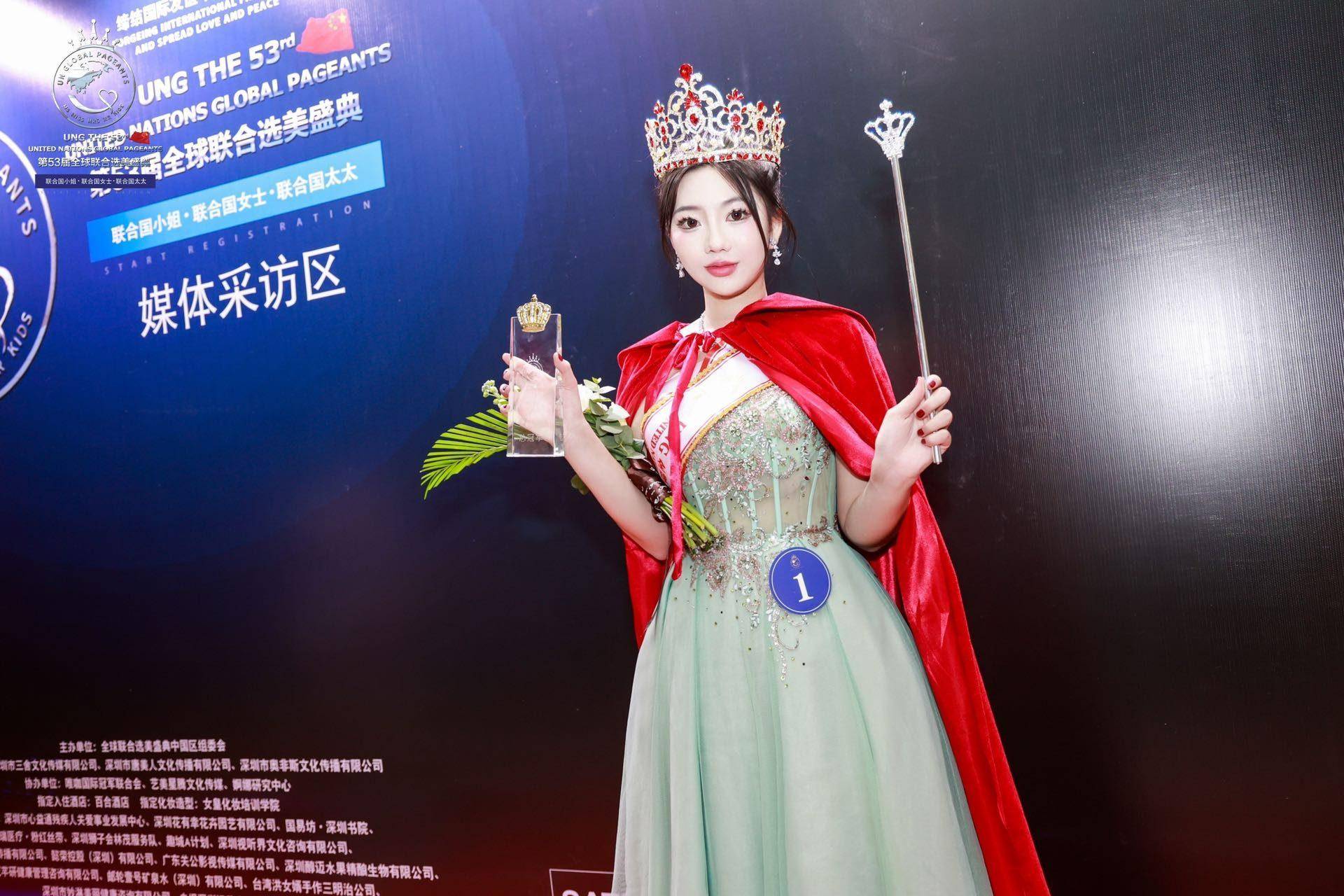 關于白小姐三肖三期免費開獎的探討，白小姐三肖三期開獎揭秘，免費開獎背后的秘密探討