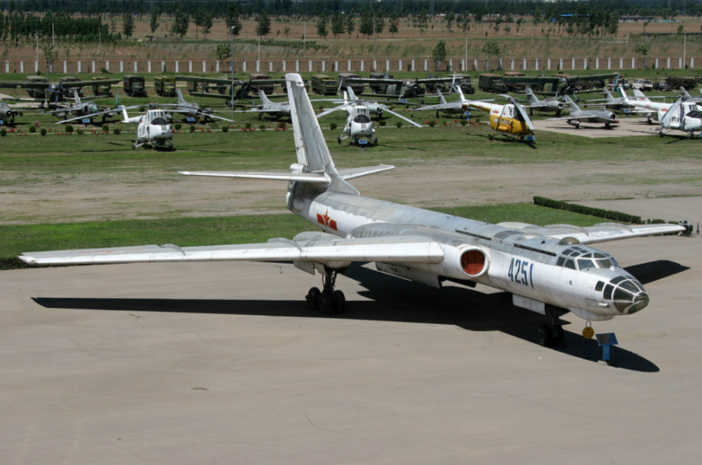 轟-20在閻良試飛視頻，揭示中國新一代戰略轟炸機的神秘面紗，中國新一代戰略轟炸機轟-20在閻良試飛，神秘面紗揭曉