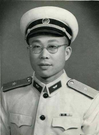 揭秘，35歲的少將是否可能？，揭秘，35歲能否成為少將？