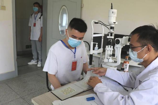 征兵體檢不去是否算自動放棄？解讀相關政策和注意事項，解讀征兵體檢政策，不參加體檢是否視為自動放棄？注意事項詳解