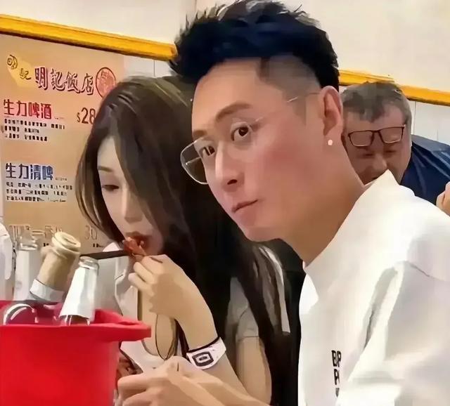 關于買超歷任女友的探討，買超歷任女友深度探討，情感歷程與關系解析