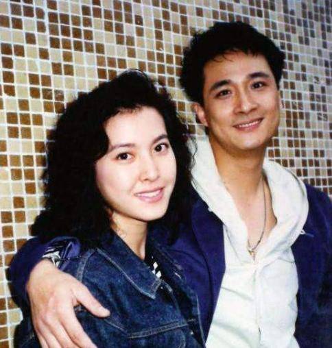 何家勁個人資料簡介及老婆，何家勁個人資料簡介與妻子之謎