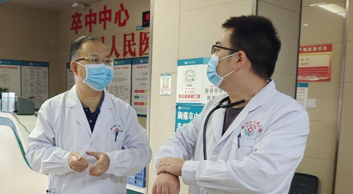月經不走一直流血是怎么回事？解讀異常陰道出血的背后原因，解讀異常陰道出血的背后原因，月經不走一直流血怎么辦？
