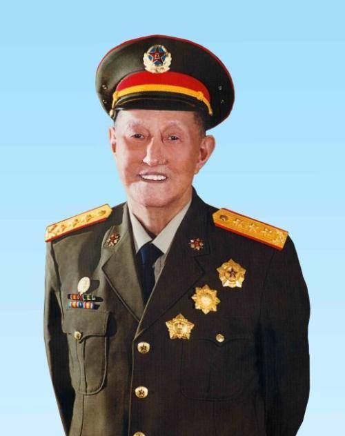 現(xiàn)任中國(guó)人民解放軍總參謀長(zhǎng)是誰(shuí)，深度解析我軍領(lǐng)導(dǎo)核心的新成員，中國(guó)人民解放軍總參謀長(zhǎng)深度解析，新領(lǐng)導(dǎo)核心成員揭秘