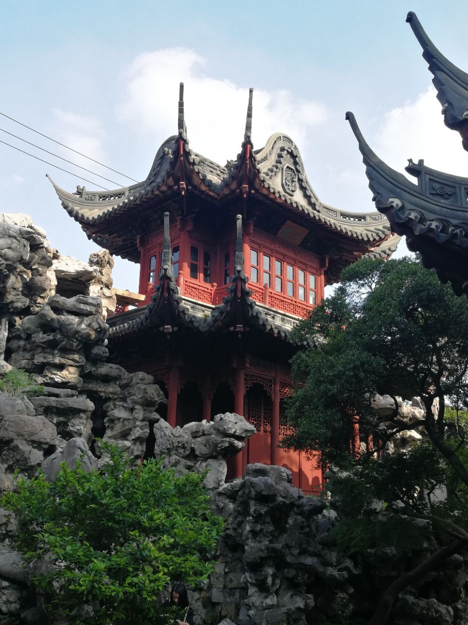 上海豫園值得一游嗎？深度解讀這個歷史悠久的園林景區(qū)，上海豫園，歷史悠久的園林景區(qū)深度解讀，值得一游嗎？