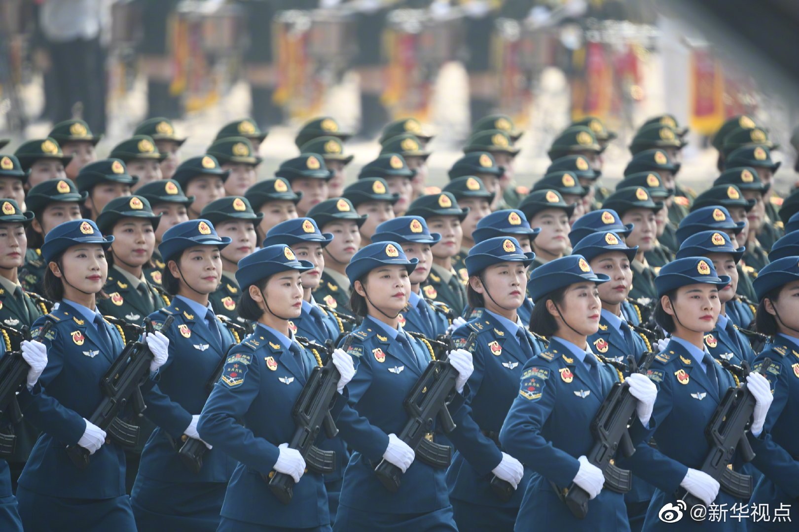 女兵方隊,展現新時代巾幗英雄風采,女兵方隊,展現新時代巾幗英雄風采閃耀閱兵場