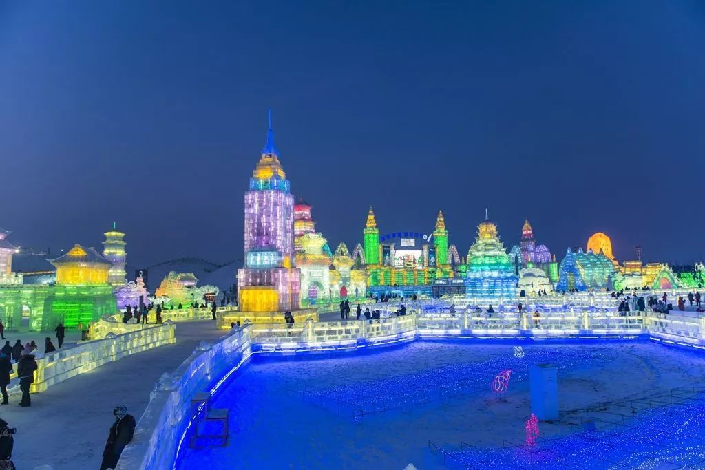 哈爾濱冰雪大世界介紹——領略北國冰情的絕佳勝地,哈爾濱冰雪大世界,北國冰情絕佳勝地介紹