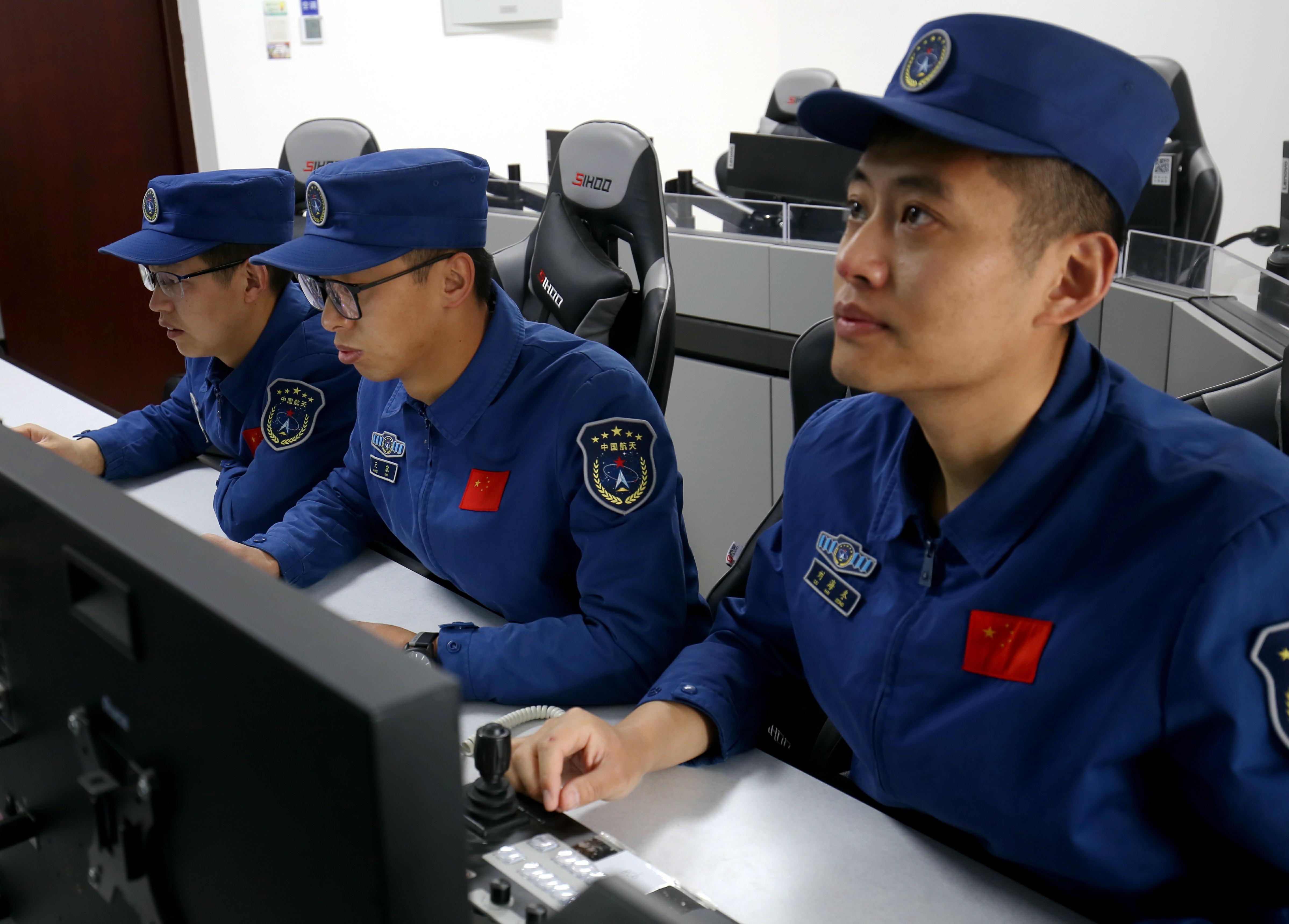 香港正宗六寶典資料大全眼觀六路——全面解析與深度探索,香港正宗六寶典資料大全眼觀六路,全面解析與深度探索指南