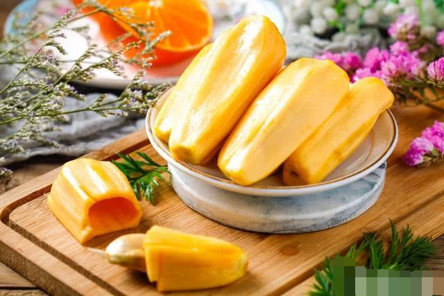 孕婦可以吃菠蘿蜜嗎?——全面解析菠蘿蜜對(duì)孕婦的影響與注意事項(xiàng),孕婦可以吃菠蘿蜜嗎?菠蘿蜜對(duì)孕婦的影響及注意事項(xiàng)全解析