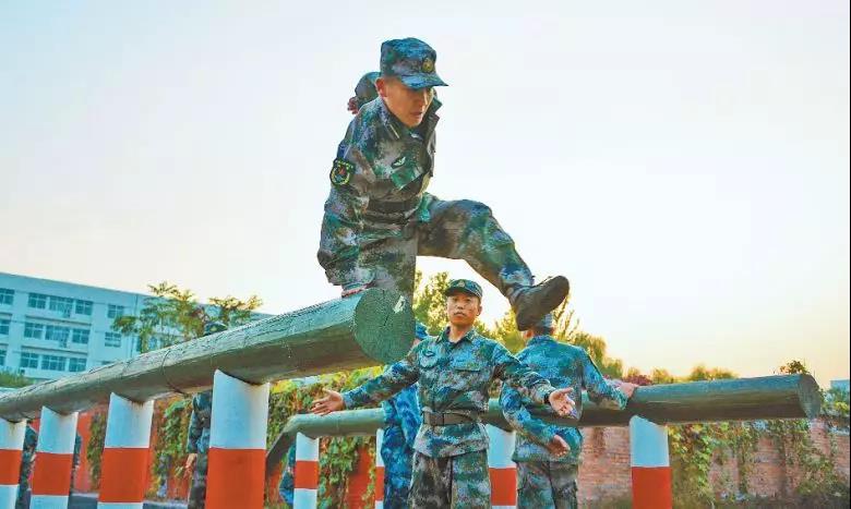 武裝部部長能否決定你去當兵,深度解析招募流程與角色職責,深度解析招募流程與武裝部部長職責,決定當兵的背后力量標題可能不完全符合您的要求,您可以根據實際情況進行調整。
