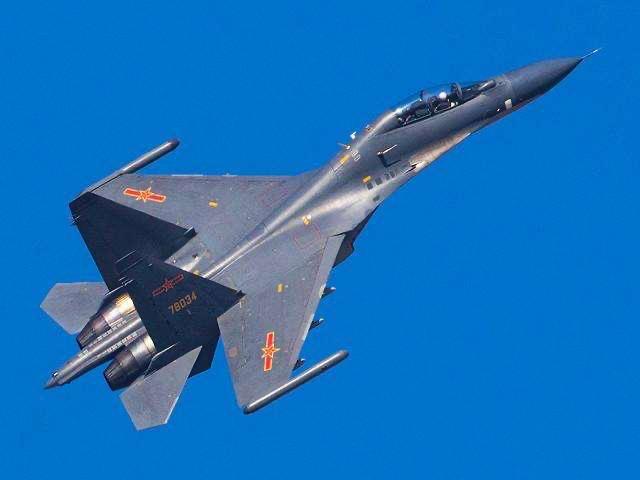 殲11B與殲16,深入解析兩款戰斗機的區別,殲11B與殲16,兩款戰斗機的深度對比與解析