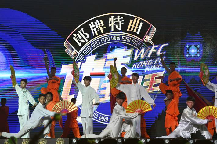 今晚王中王與一馬一肖的較量,期待一場(chǎng)精彩絕倫的較量,王中王與一馬一肖巔峰對(duì)決,今晚精彩絕倫的較量