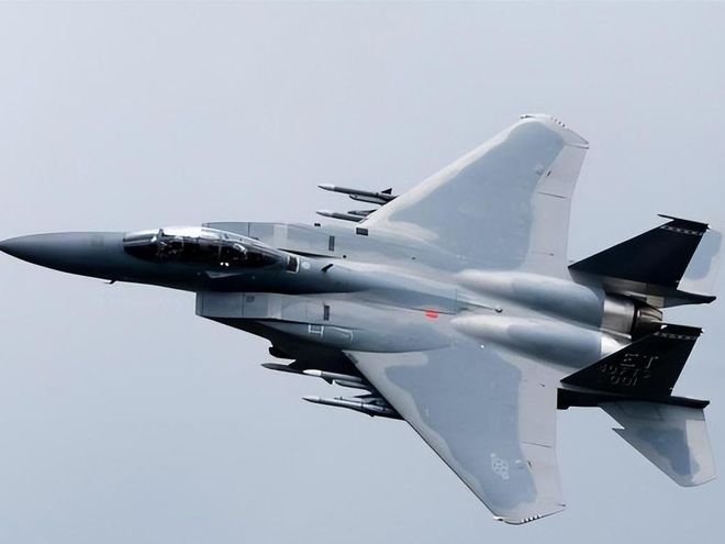 世界戰斗機排名前十,誰是最強的空中霸主?,世界戰斗機排名前十,誰稱霸空中霸主地位?