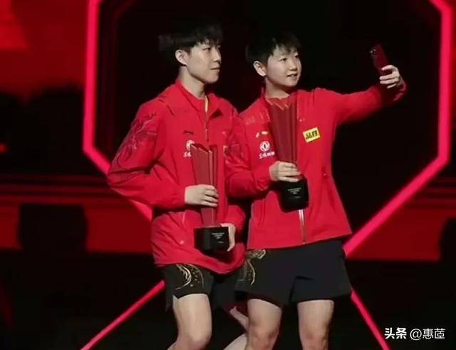 許昕談孫穎莎與王楚欽,性格互補,成就賽場佳話,許昕談孫穎莎與王楚欽,性格互補,賽場上的完美組合