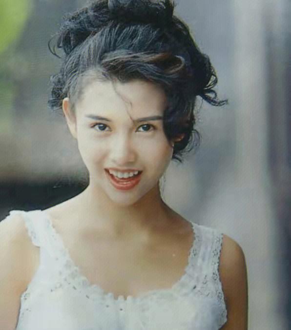 港臺(tái)女明星顏值排行,美輪美奐的星光璀璨,港臺(tái)女明星顏值排行榜,星光璀璨的美貌榜單