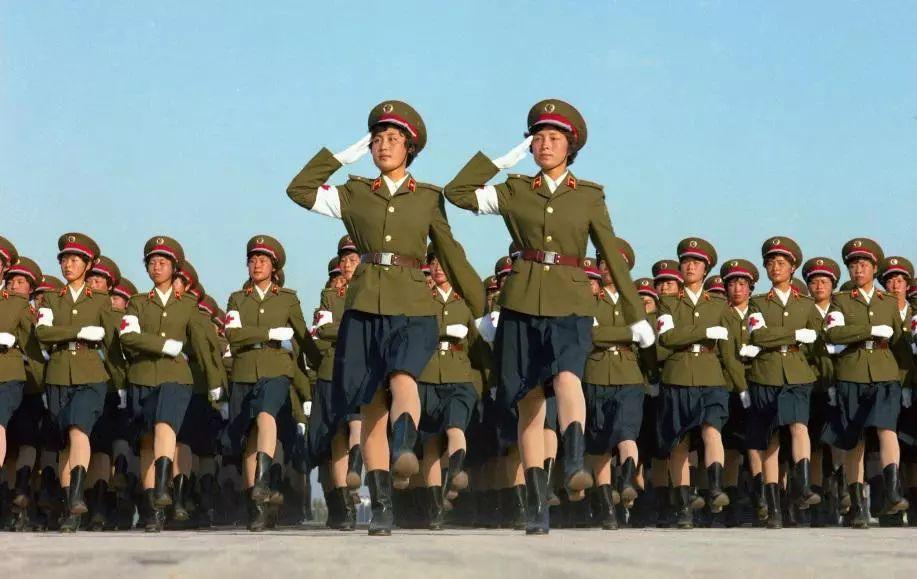 中國女兵，力量與榮耀的象征，中國女兵，力量與榮耀的璀璨象征