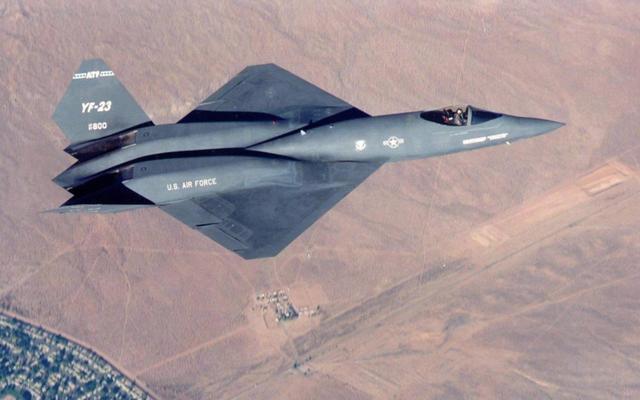 殲23火龍戰斗機圖片,探索中國先進戰斗機的魅力,殲23火龍戰斗機,中國先進戰斗機的魅力探索圖片展示