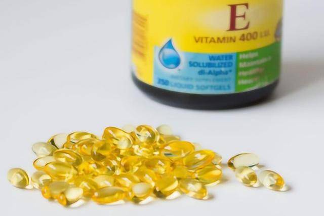 女性一天吃一粒維生素E,益處、注意事項與最佳實踐,女性每日一粒維生素E,益處、注意事項與最佳實踐指南